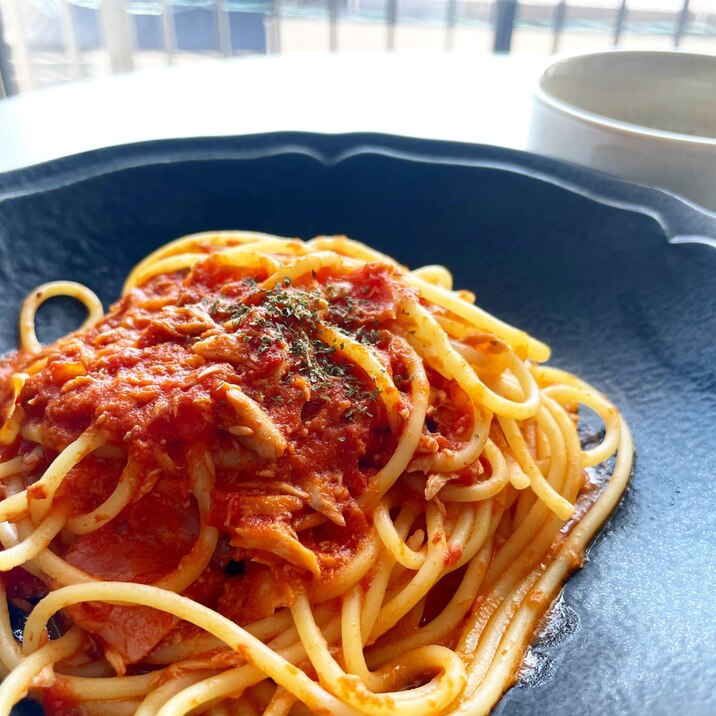 トマトたっぷりトマトツナクリームパスタ♡